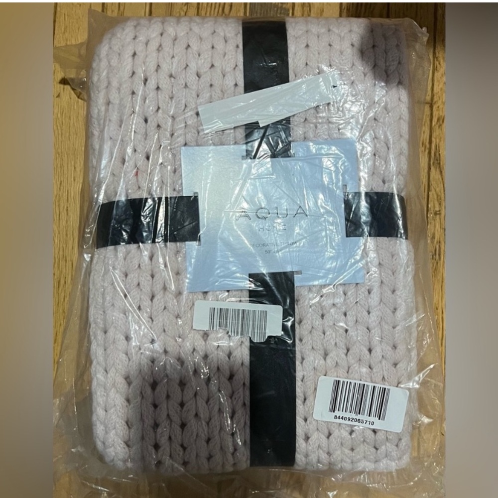 Aqua Home Chunky Knit Throw Blanket 50"X 60’’ whisper, pink